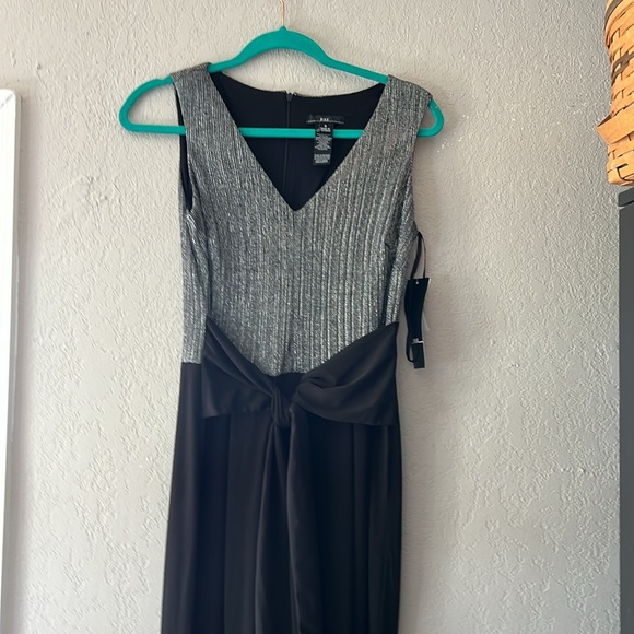 R&K NWT color block silver sparkling sleeveless front tie jumpsuit size 8 black - Picture 5 of 9